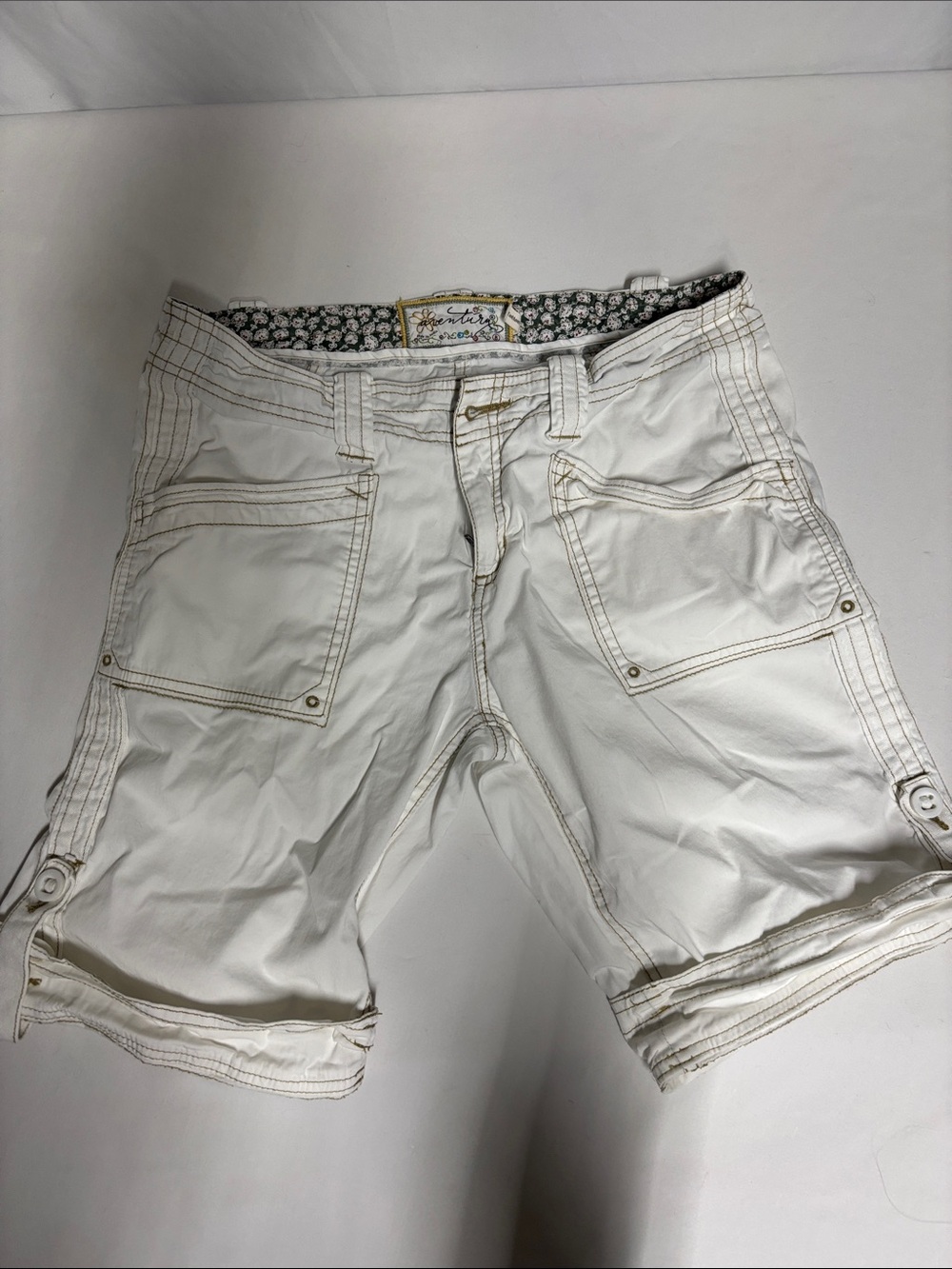 Adventur Organic Cotton White Utility Cargo Bermuda Shorts Size 8